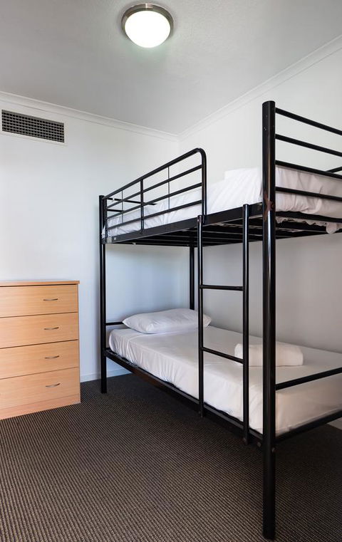 Swell Resort Burleigh Heads - Phillip Island Accommodation 30
