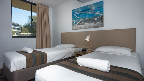 Swell Resort Burleigh Heads - Phillip Island Accommodation 17