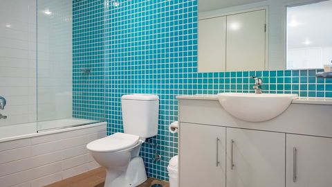Swell Resort Burleigh Heads - Phillip Island Accommodation 39