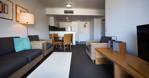 Swell Resort Burleigh Heads - Phillip Island Accommodation 43