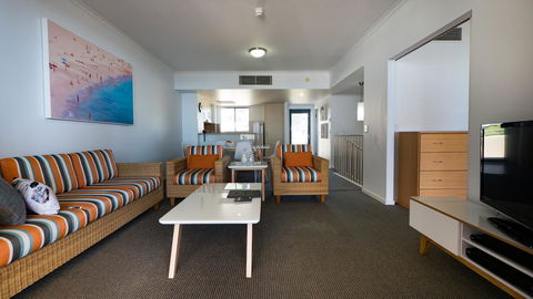 Swell Resort Burleigh Heads - Phillip Island Accommodation 26
