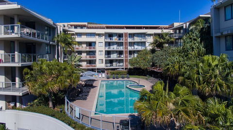 Swell Resort Burleigh Heads - Phillip Island Accommodation 8