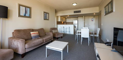 Swell Resort Burleigh Heads - Phillip Island Accommodation 35