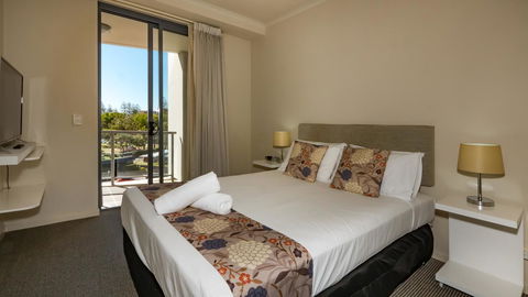 Swell Resort Burleigh Heads - Phillip Island Accommodation 34