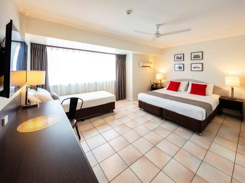 Hides Hotel - Phillip Island Accommodation 1
