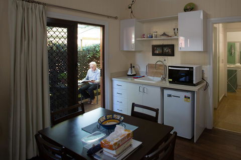 Pale Pacific Holiday Units - Phillip Island Accommodation 26