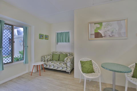 Pale Pacific Holiday Units - Phillip Island Accommodation 18