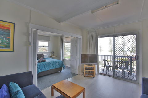 Pale Pacific Holiday Units - Phillip Island Accommodation 13