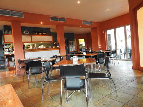 Waves Luxury Suites - Phillip Island Accommodation 0