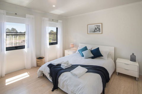 Wirraway Luxury Chalet - Phillip Island Accommodation 3