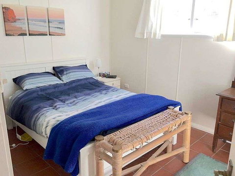 Wisteria Cottage On The Lagoon/Beach - Phillip Island Accommodation 3