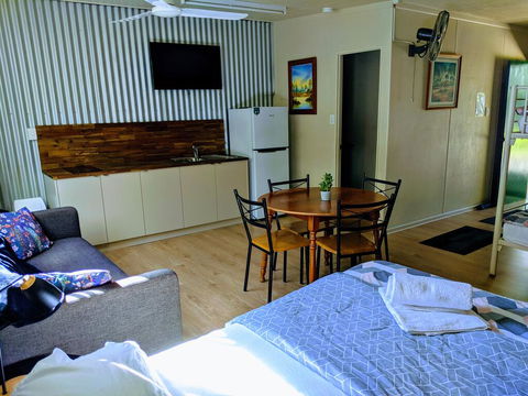 Woolshed Eco Lodge - Phillip Island Accommodation 2