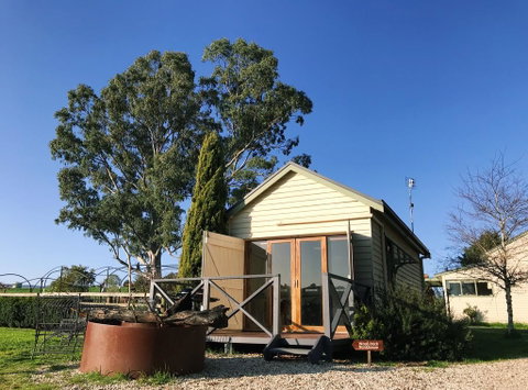Yea Wood Duck Cabin - Phillip Island Accommodation 0