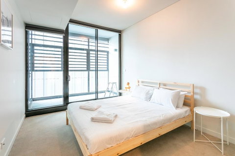 York & George: Sydney CBD - Phillip Island Accommodation 2