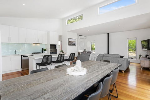 YOU, ME AND THE SEA - BLAIRGOWRIE - Phillip Island Accommodation 0