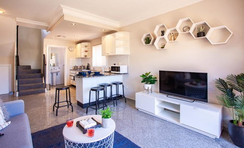 Your Home Here In Sydney - Phillip Island Accommodation 0
