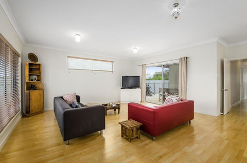 Zaahira House - Phillip Island Accommodation 2