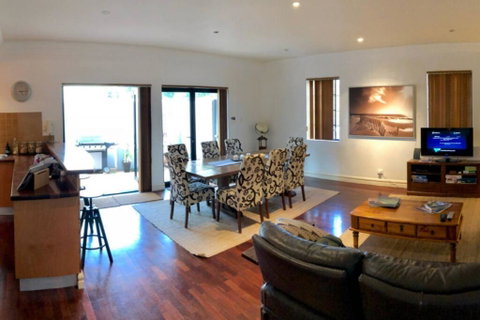 Zero Contact Private CBD-Social-Chillout-Oasis With Outdoors For You & Friends - Phillip Island Accommodation 0