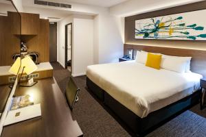 Mercure Sunshine Coast Kawana Waters - Phillip Island Accommodation 4