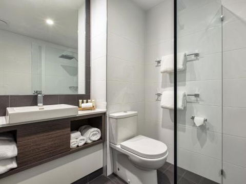 Mercure Sunshine Coast Kawana Waters - Phillip Island Accommodation 1