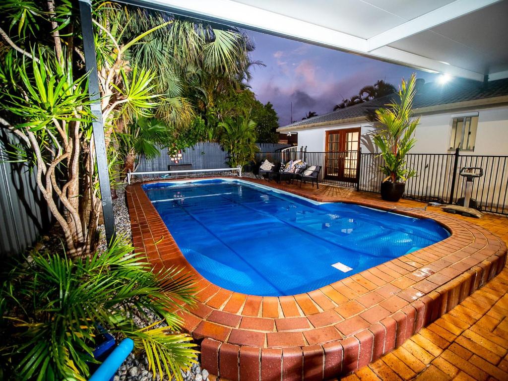 Wurtulla QLD Phillip Island Accommodation