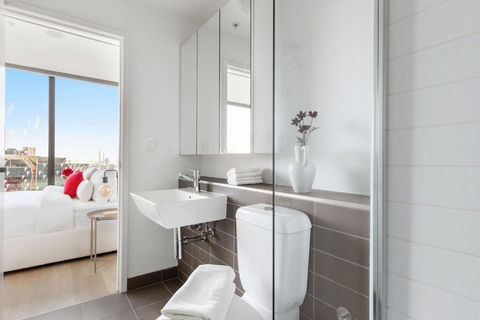 A 2BR Apt With Harbour Views And FREE Parking - Phillip Island Accommodation 2