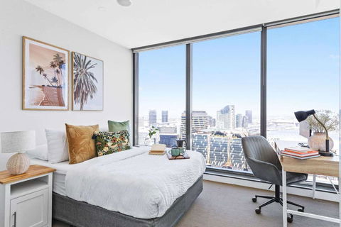 A Cozy 2BR Apt With Harbour Views And FREE Parking - Phillip Island Accommodation 3