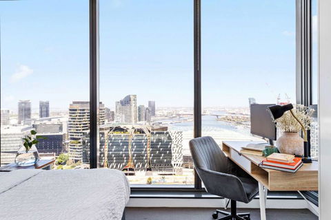 A Cozy 2BR Apt With Harbour Views And FREE Parking - Phillip Island Accommodation 0