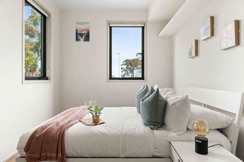 A Cozy & Modern Apt Near To Flemington Races - Phillip Island Accommodation 1