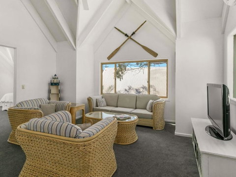 A La Plage - Phillip Island Accommodation 2