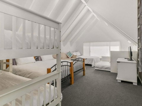 A La Plage - Phillip Island Accommodation 1