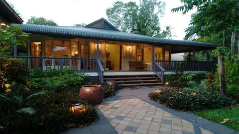 A Tropical Treat - Sea Level Port Douglas - Phillip Island Accommodation 4
