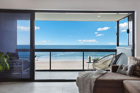 Absolute Beach Front Renovated 3 Bdrm 2 Bath App - Phillip Island Accommodation 0