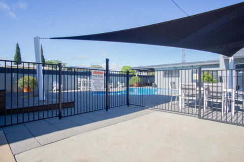 Acacia Motor Inn - Phillip Island Accommodation 3