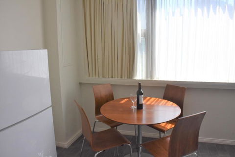 Accommodation Sydney CBD - Hyde Park Plaza Park View 38 College Street Studio Apartment - Phillip Island Accommodation 2