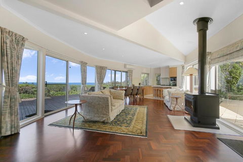 Aegina - Phillip Island Accommodation 0