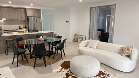 Absolute Familial Paradise- Greenbank - Phillip Island Accommodation 1