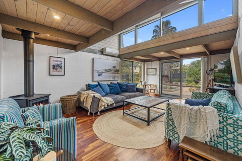 A Sand And Sea Retreat - 150m From Beach, Pet Friendly - Phillip Island Accommodation 0