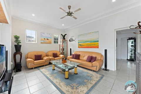 Aircabin - Blakehurst - Spacious - 5 Beds House - Phillip Island Accommodation 3