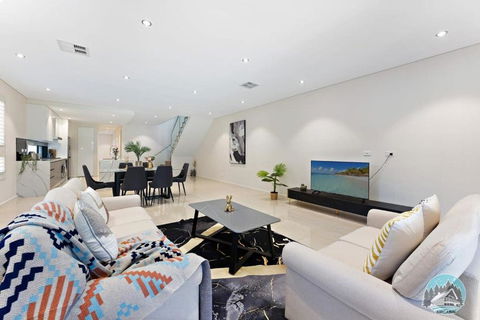Aircabin - Eastwood - Luxury - 4 Bedrooms House - Phillip Island Accommodation 3