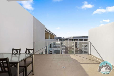 Aircabin - Mascot - Near Airport - 2 Beds Apt - Phillip Island Accommodation 2