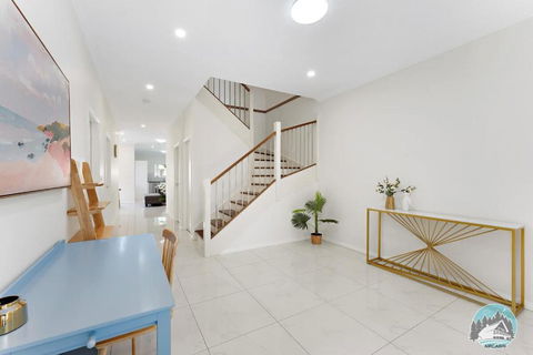 Aircabin - Panania - Sydney - Cozy - 5 Beds House - Phillip Island Accommodation 2