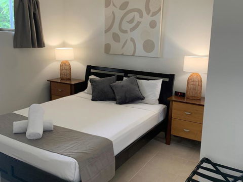 Airlie Beach Apartments - Phillip Island Accommodation 1