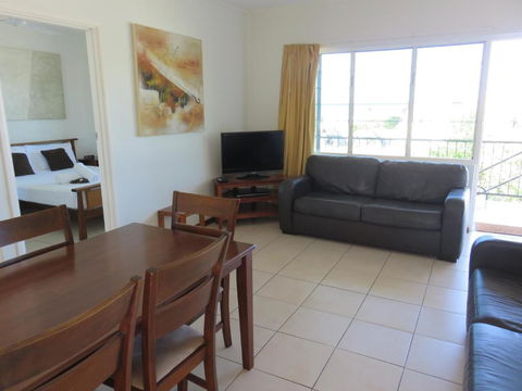 Airlie Beach Apartments - Phillip Island Accommodation 3