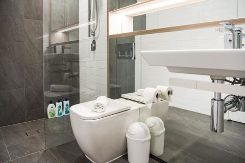 AirTrip Apartments On Tribune Street - Phillip Island Accommodation 4