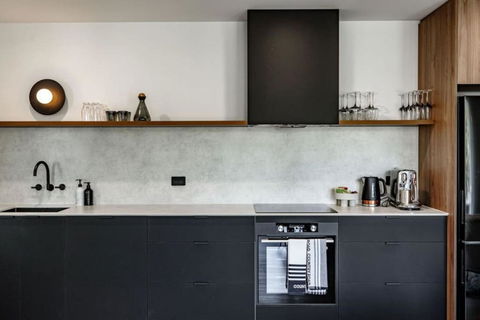 Al Fresco Living Apartment In Launceston - Phillip Island Accommodation 4