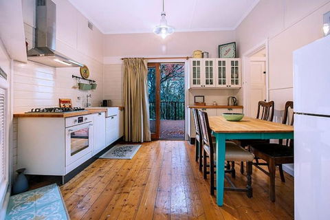 Allambee Cottage - A Place Of Rest - Phillip Island Accommodation 1
