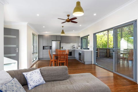 Aloha Kioloa - Phillip Island Accommodation 2