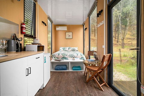 Alpaca Tiny House With Vineyard Lakeside By Tiny Away - Phillip Island Accommodation 2