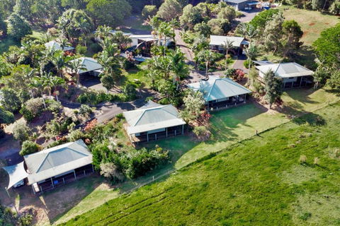 Alstonville Country Cottages - Phillip Island Accommodation 1